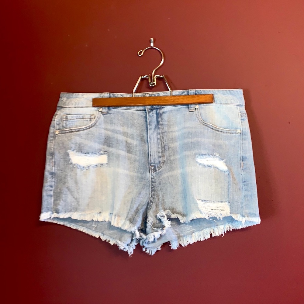 Almost Famous jean shorts